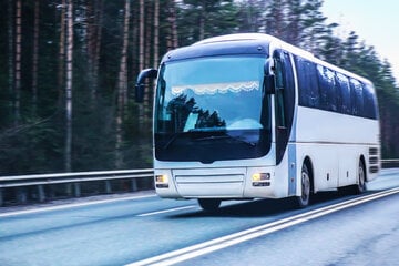 Messerattacke in Reisebus: Prügel-Streit eskaliert auf der A9