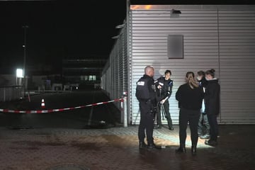 Jugendlicher stirbt nach Messerattacke vor Supermarkt: Prozessbeginn