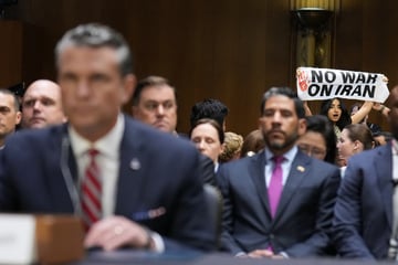 Nahost-Konflikt: US-Verteidigungsminister von Demonstranten unterbrochen