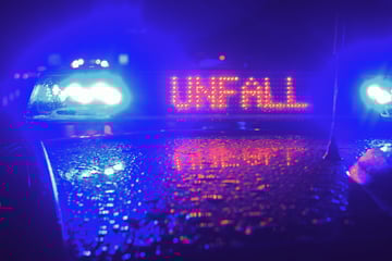 Unfall A20: Schwerer Crash auf der A20: Feuerwehr und Polizei im Einsatz