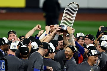 Dodgers clinch World Series with stunning win as Yankees collapse