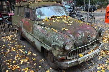 Berlin: Kurioses Experiment: So lange wurde diese Berliner Rostlaube nicht gewaschen