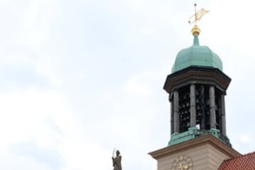 Sanierung abgeschlossen: Glockenspiel des Alten Rathauses erklingt wieder