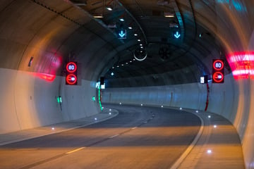 Unfall A95: Noch vor der Verkehrsfreigabe: Erste Schwerverletzte in neuem Tunnel