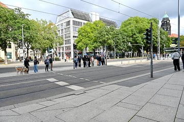Dresden: Mitten in der Nacht: Mann mit schweren Gesichtsverletzungen gefunden