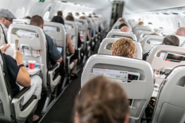 Ehepaar ist "traumatisiert", als es sieht, wer neben ihm auf Langstreckenflug sitzt