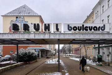 Chemnitz: Polizeieinsatz am Chemnitzer Brühl-Boulevard: Mann bedroht Beamte mit Messer!