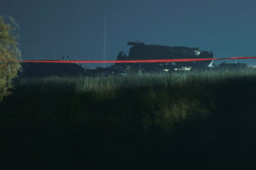 Flugzeug stürzt auf Weg in die Türkei ab: Vermutlich alle Insassen tot