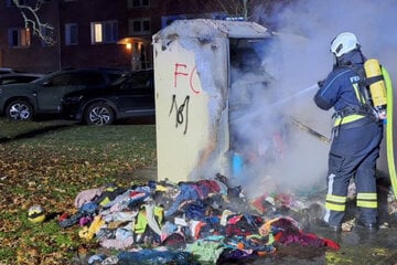 Container in Brand gesetzt: Polizei sucht Brandstifter