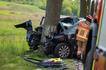 Bundesstraße nach tödlichem Unfall voll gesperrt