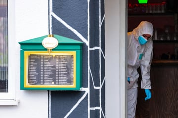 Zwei Menschen in Lokal erschossen: Täter auf Flucht, Großeinsatz läuft