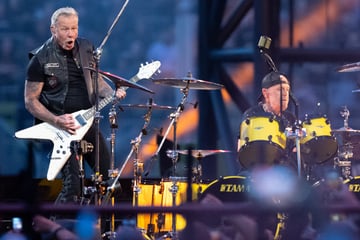 Berlin: Heavy Metal für den guten Zweck: Metallica unterstützt DRK-Blutspende