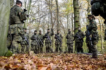 Neues Wehrdienst-Gesetz: Bundeswehr schickt Sachsen zur Musterung nach Berlin