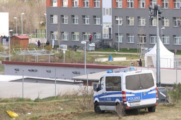 Messerattacke: Messerstecherei im Asylantenheim: Junger Mann schwebt in Lebensgefahr