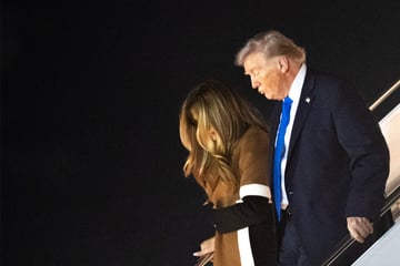 Trump makes bizarre claims about "movie star" Melania: "She's number one on streaming!"