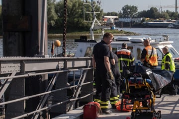 Hamburg: Leichenfund: Toter Mann aus Elbe geborgen