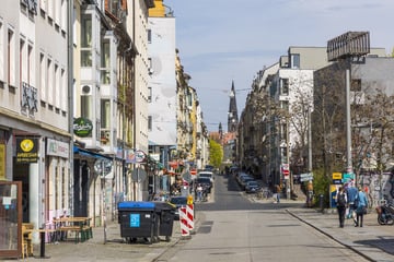 Dresden: Sperrung zu Stoßzeiten? Nicht genug! Aktivisten fordern autofreie Alaunstraße