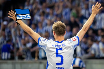Hertha-Profis danken Fans nach Hinspiel-Pleite in der Relegation