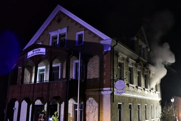Nächtlicher Einsatz: Brand in ehemaliger Pension
