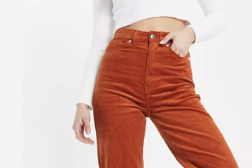 Warme Farben, warme Stoffe: 8 High-Waist-Hosen für Damen im Herbst