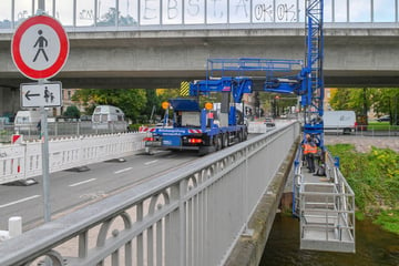 Dresden: Hier nehmen Prüfer Dresdner Brücke genau unter die Lupe