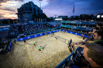 "Active City Arena 2023" startet: Weltklasse-Beachvolleyball, Padel und Dance