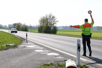 Kontrollwelle auf Bayerns Straßen: Hunderte Beamte nehmen Verkehrssünder ins Visier