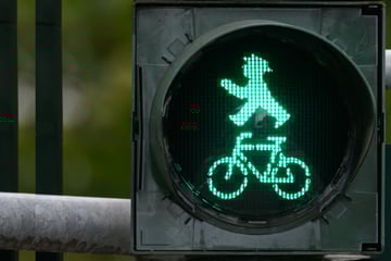 Werden in Sachsen die Grünphasen für Fußgänger verlängert?