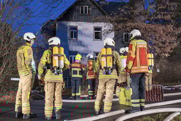 Feuerdrama am 3. Advent: Bewohnerin stirbt bei Hausbrand