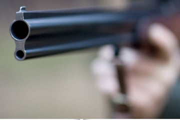 Siebenjähriger erschießt Nachbarin (†6) beim Spielen mit Papas Jagdwaffe