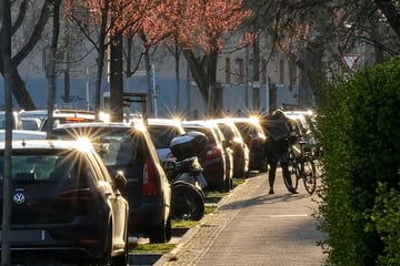 Fünfjähriger von Radfahrer angefahren - Täter flüchtet