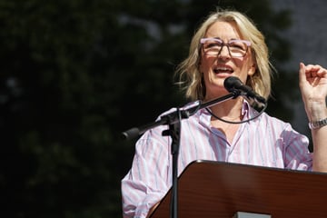 Monika Gruber nach U-Bahn-Fahrt in München schockiert: "Das gab's vor zehn Jahren nicht"
