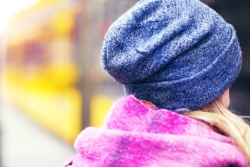 Mädchen an Brust gefasst und geküsst: Polizei fahndet nach Täter, sucht Zeugen