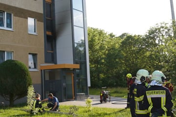 Brandstiftung im Treppenhaus: Fluchtweg der Bewohner abgeschnitten