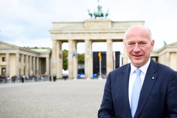 Wegner würdigt Mauerfall als "Glückstag für Berlin": Doch OB hat auch mahnende Worte