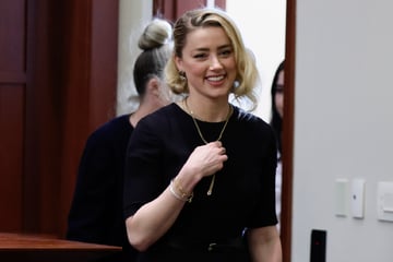 Schauspielerin schwelgt im Babyglück: Amber Heard hat doppelt Grund zur Freude