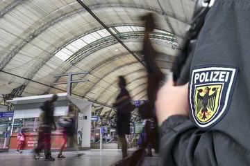 Dresden: Polizisten finden blutenden Mann am Dresdner Hauptbahnhof
