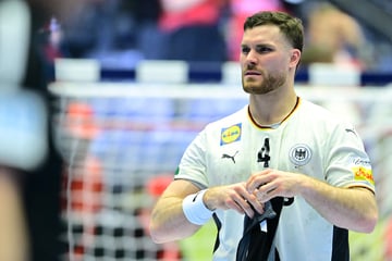 Handball-EM live: Er bekam Rot! Entscheidung um DHB-Kapitän Golla gefallen