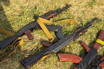 Mysteriöses Waffen-Arsenal in der Pfalz entdeckt: Jetzt sucht die Polizei nach Zeugen