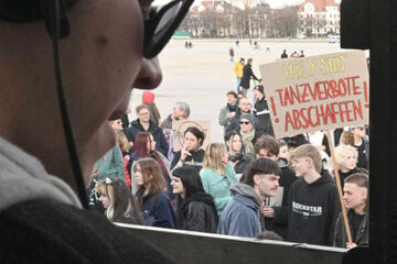 Kippt jetzt das Tanzverbot in Bayern? Prozess an Aschermittwoch