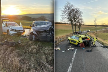 Schlimmer Unfall auf B171: Drei Autos stark beschädigt, mehrere Verletzte