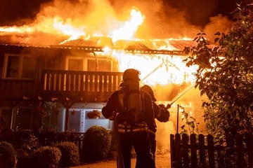 Mehrfamilienhaus in Flammen: Droht jetzt ein Abriss?
