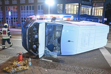Kreuzungscrash in Leipzig: VW-Fahrer (42) wohl auf Drogen unterwegs
