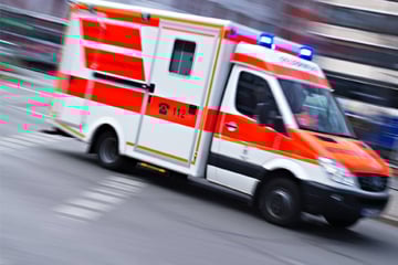 Frontalcrash zwischen Chevrolet und BMW: Eine Frau schwer verletzt