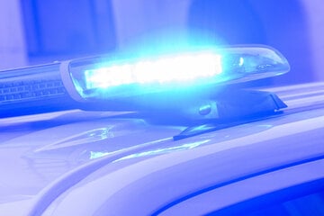 18-Jähriger mit Fahrrad unterwegs, als ein Betrunkener ihm plötzlich in den Lenker greift