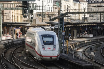 Handgranate gefunden: Bahnstrecke in NRW lahmgelegt
