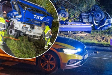 Schwerer Unfall auf Einsatzfahrt: THW-Laster überschlägt sich, Fahrer betrunken