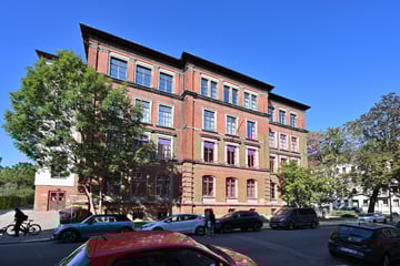 Chemnitz: Marode Schule in Chemnitz bringt wieder Farbe in den Unterrichtsalltag