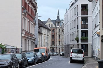 Leipzig: Zeugen gesucht: Kleinanzeigen-Verkauf endet mit gezückter Waffe