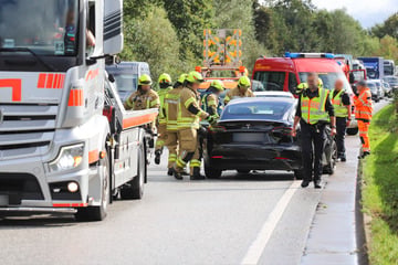 Unfall A23: Starkregen führt zu Unfällen auf der A23: Zwei Personen verletzt